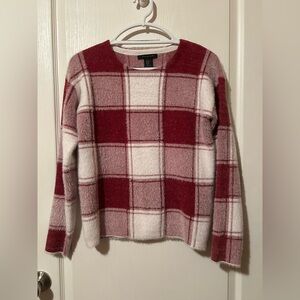 NWOT Tahari Plaid Women's Sweater